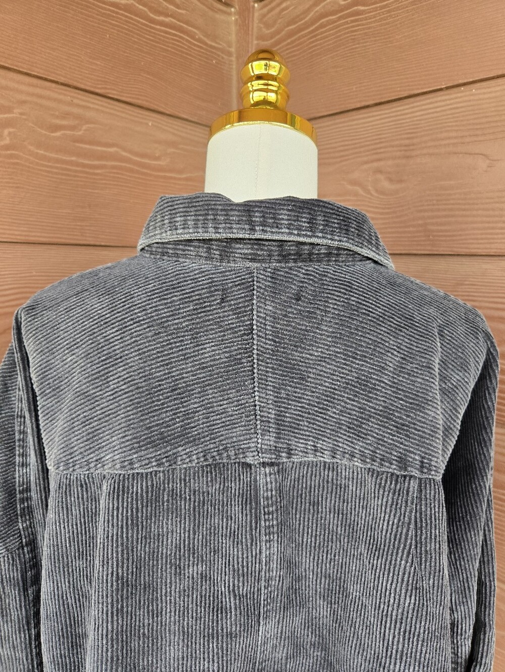 Forever 21 Size Large Corduroy Cropped Button-Up Shirt Jacket Shacket NWOT - Picture 8 of 16